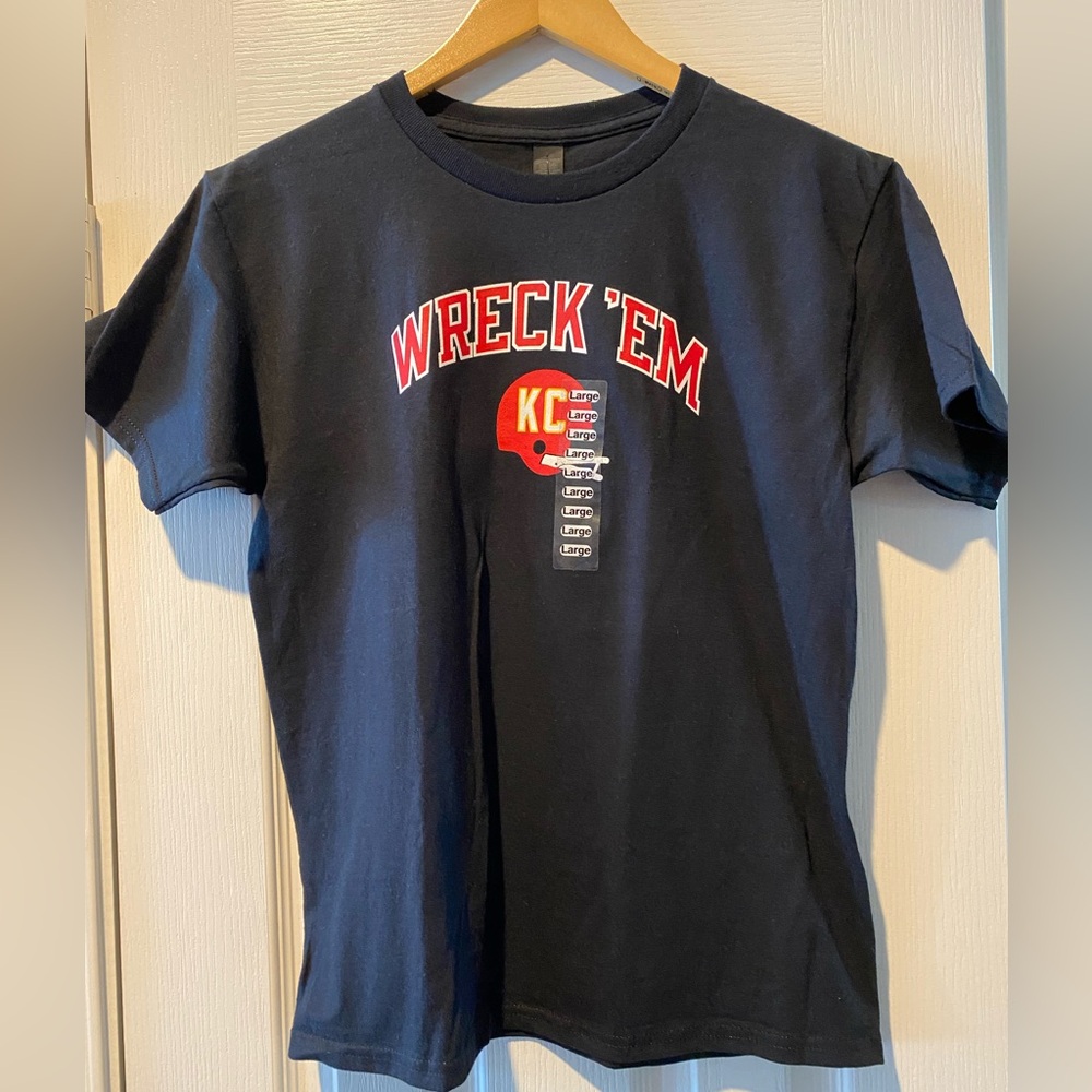 NWT ❤️🖤 Chiefs/Texas Tech Red Raiders T-shirt. Patrick Mahommes. Kansas City